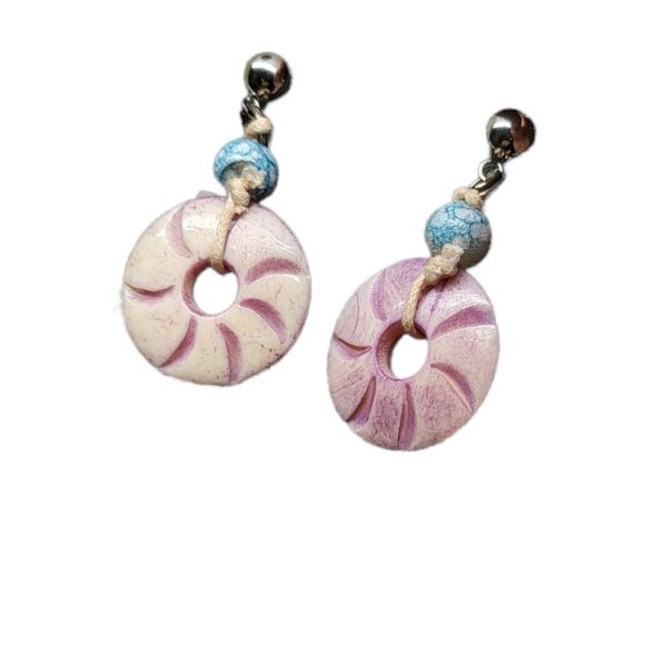 Vintage with tags Sue B Pastel Bone, Glass Beads Macrame Necklace Earring Set - Picture 3 of 6